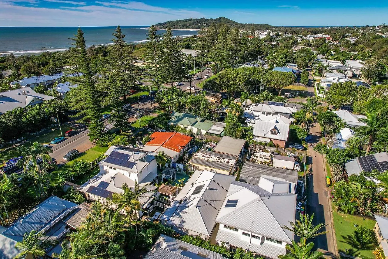 Konukevi Azur Byron Bay Otel