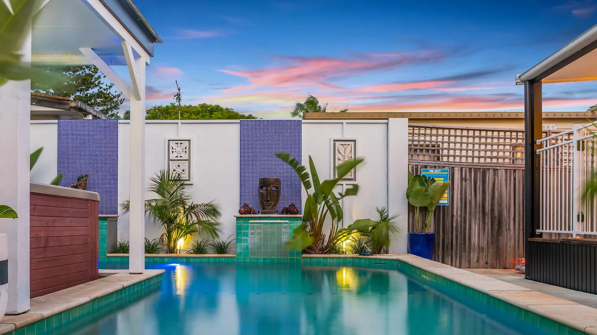 Azur Byron Bay Hotell Pensionat