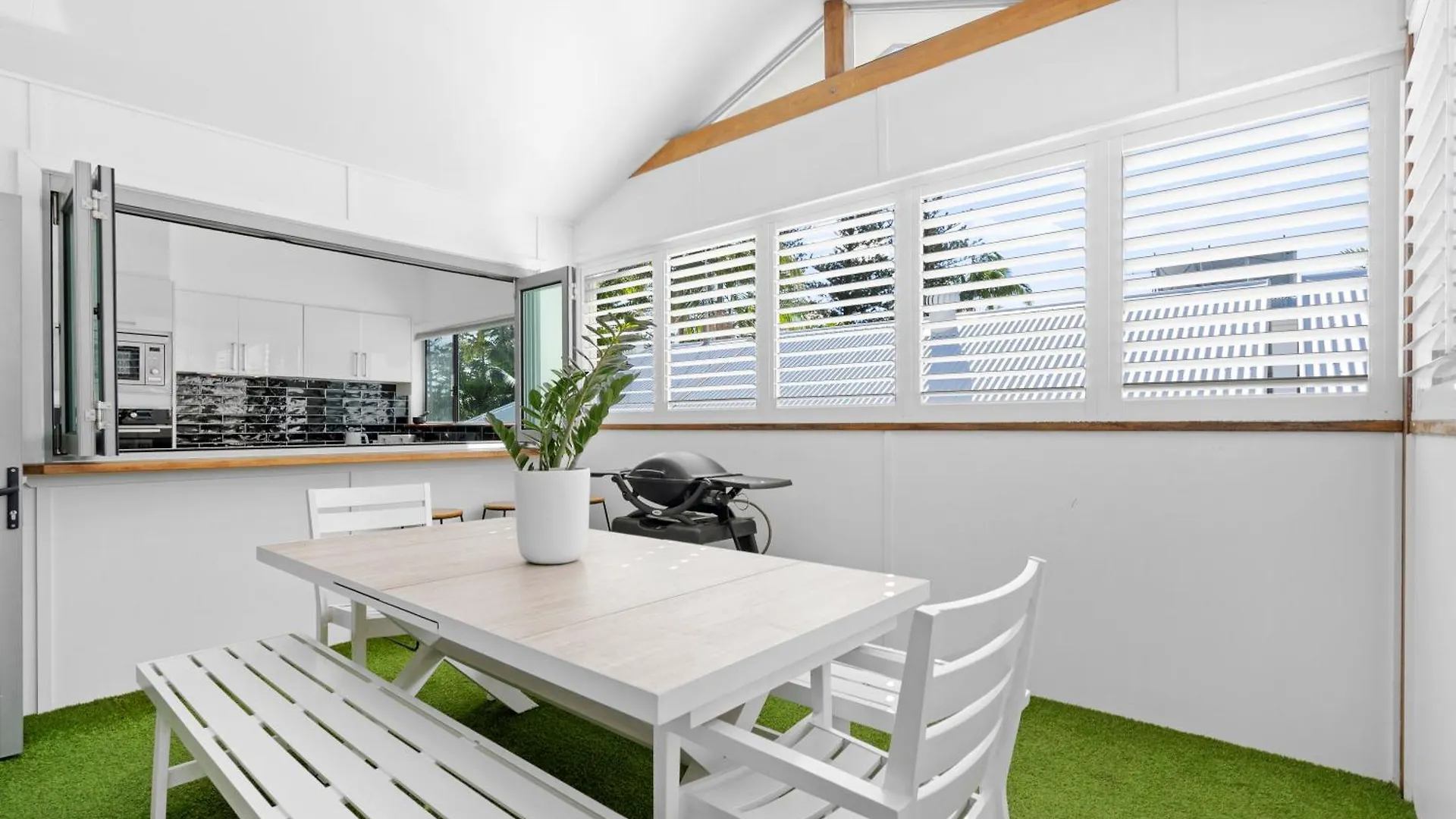 Guest house Azur Byron Bay Hotel