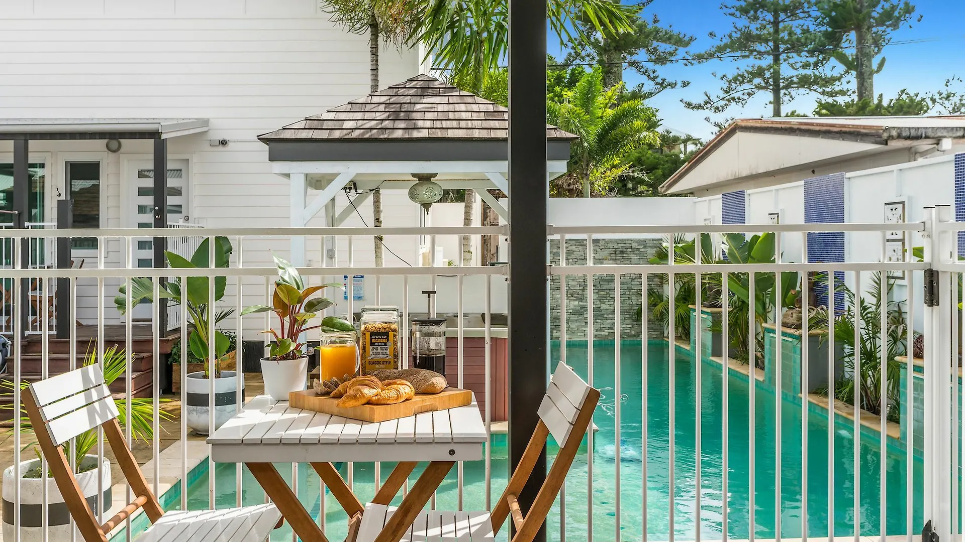 Azur Byron Bay Hotel